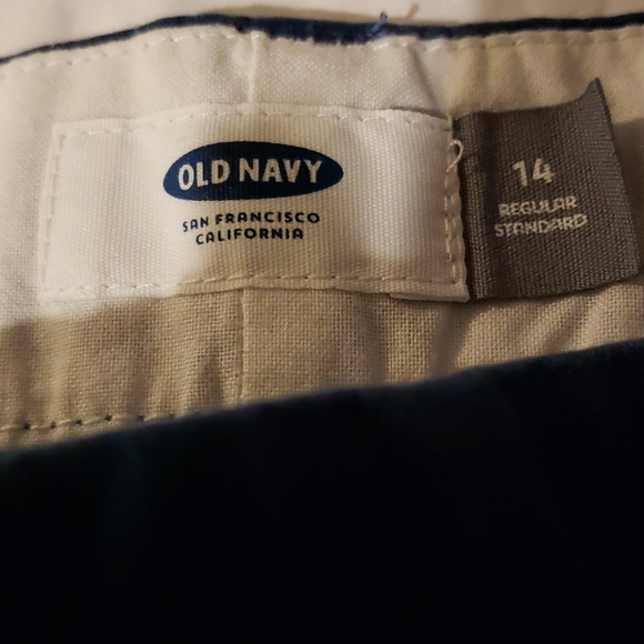 Shorts - Picture 2 of 5